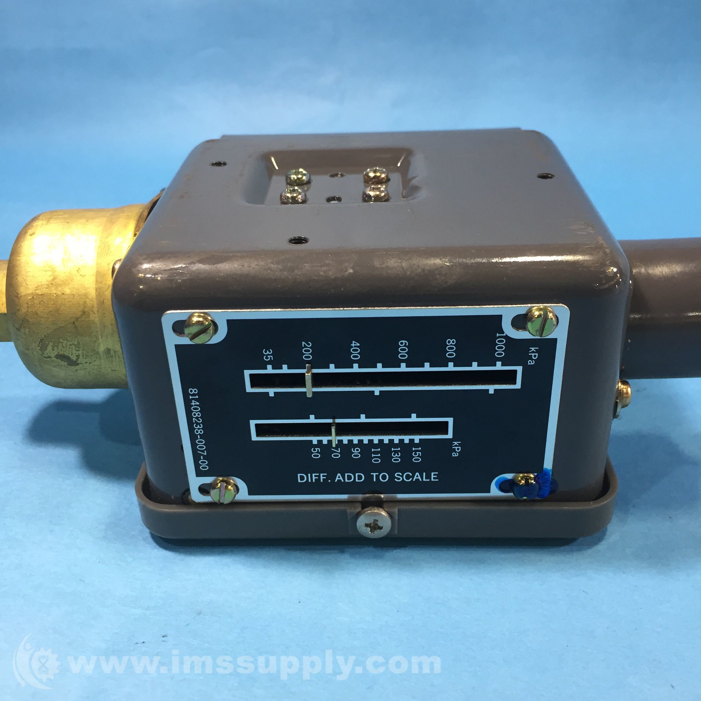 Yamatake L404F208 Pressure Switch - IMS Supply